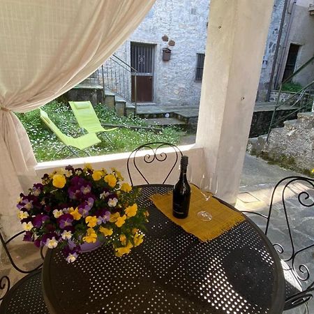 Delphina'S House Villa Lezzeno Bagian luar foto