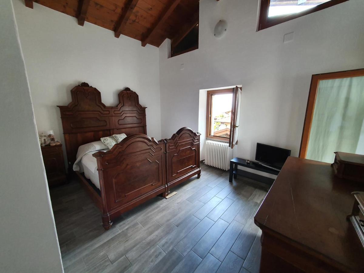 Delphina'S House Villa Lezzeno Bagian luar foto