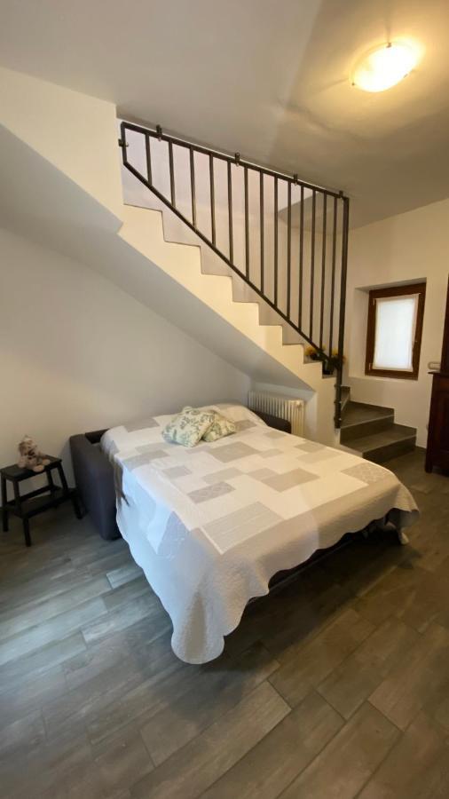 Delphina'S House Villa Lezzeno Bagian luar foto