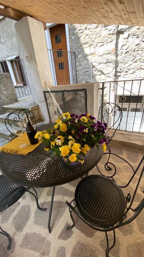 Delphina'S House Villa Lezzeno Bagian luar foto